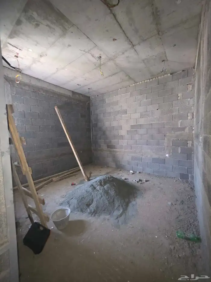 شقة تمليك4غرف في بطحاء قريش تحت التشطيب باقي عالإستلام 4اشهر 7