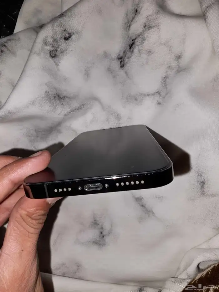 للبيع ايفون 13برو ماكس 256جيجا بطاريه 82. الجهاز نضيف 4