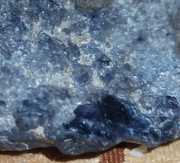 Raw sapphire...خام الياقوت الأزرق 4