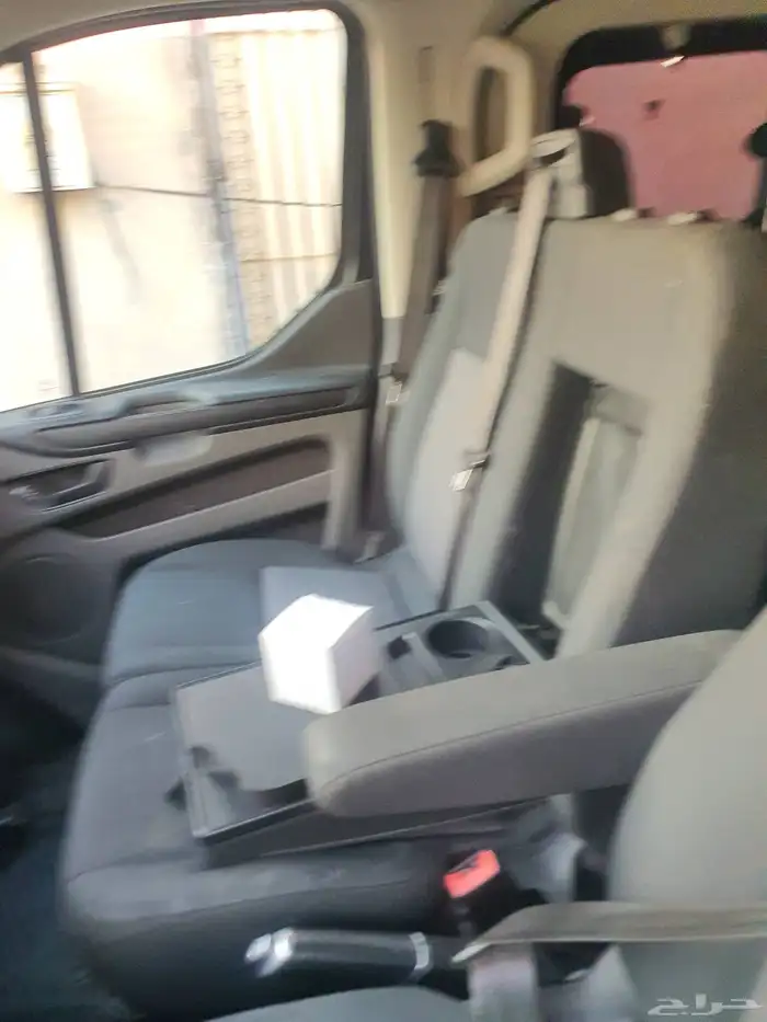 فان فورد باص 2019 . تسع ركاب. سعر رائع .مستعجل 8