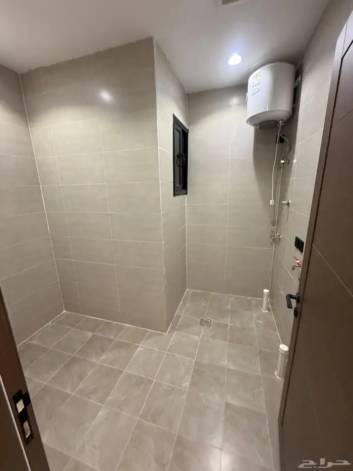 للبيع شقق علويه بمصعد جاهز وسطح خاص 11