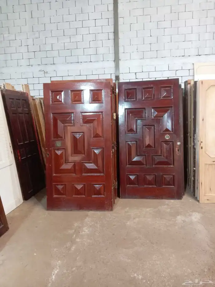 معنى ابواب خشب مستخدمه وحديد والمنيوم جديد للبيع 4