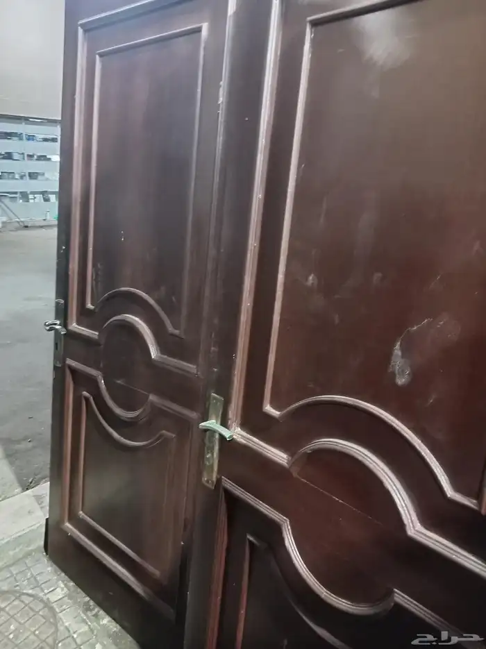 معنى ابواب خشب مستخدمه وحديد والمنيوم جديد للبيع 3