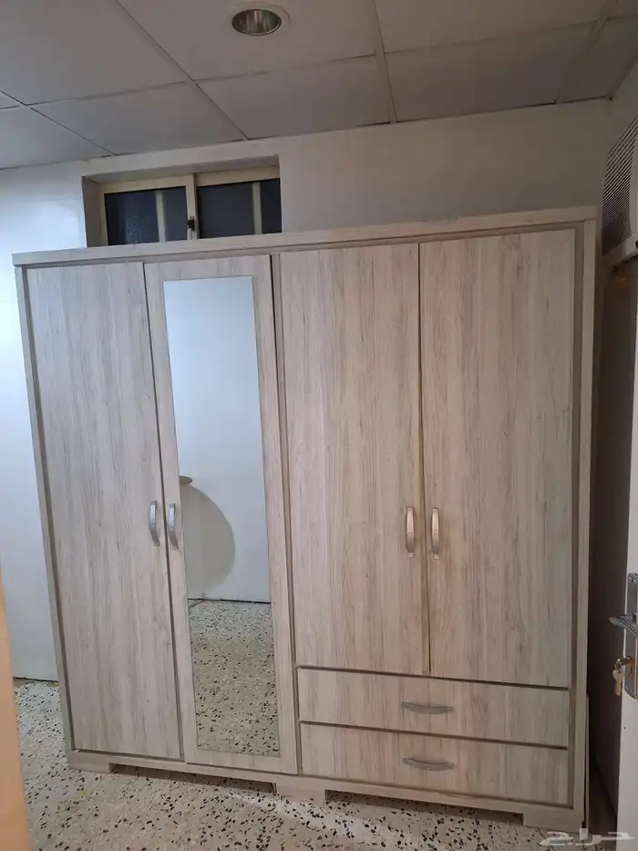 دواليب كبير و وسط مع غرفة نوم 2