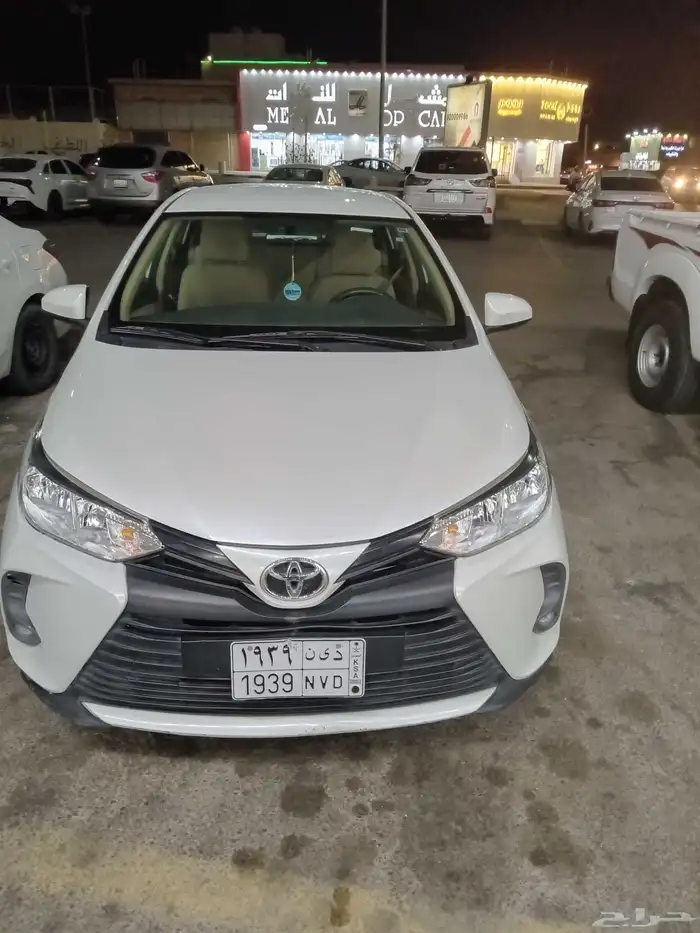 تويوتا يارس 2022 2