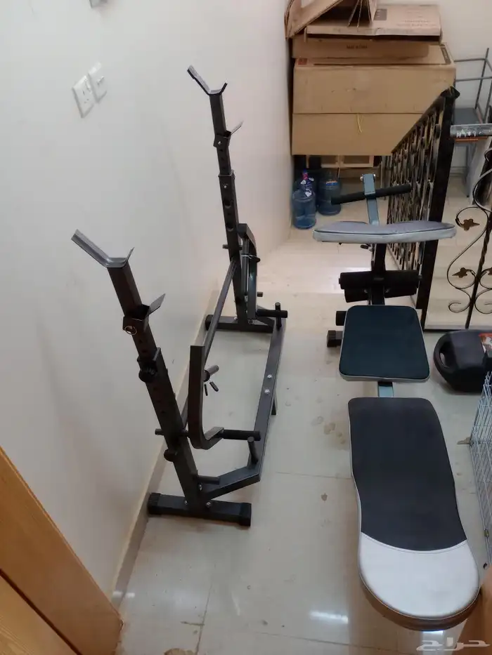 جهاز رفع اثقال مع الكرسي وشنطة اوزان 50 ك استعمال 3شهور ب650 1