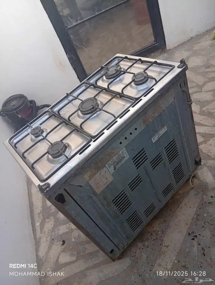 توجد مشكلة صغيرة في الأعلى  كل شيء آخر على ما يرام  يحتاج فق 2