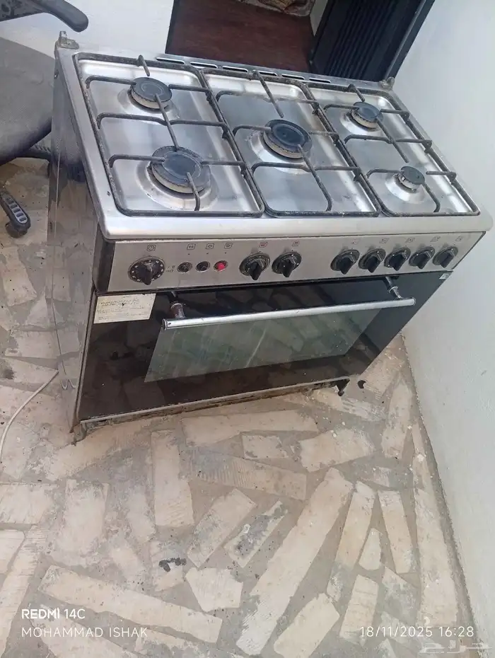 توجد مشكلة صغيرة في الأعلى  كل شيء آخر على ما يرام  يحتاج فق 0