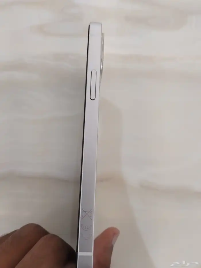 للبيع آيفون 12 برو ابيض 2