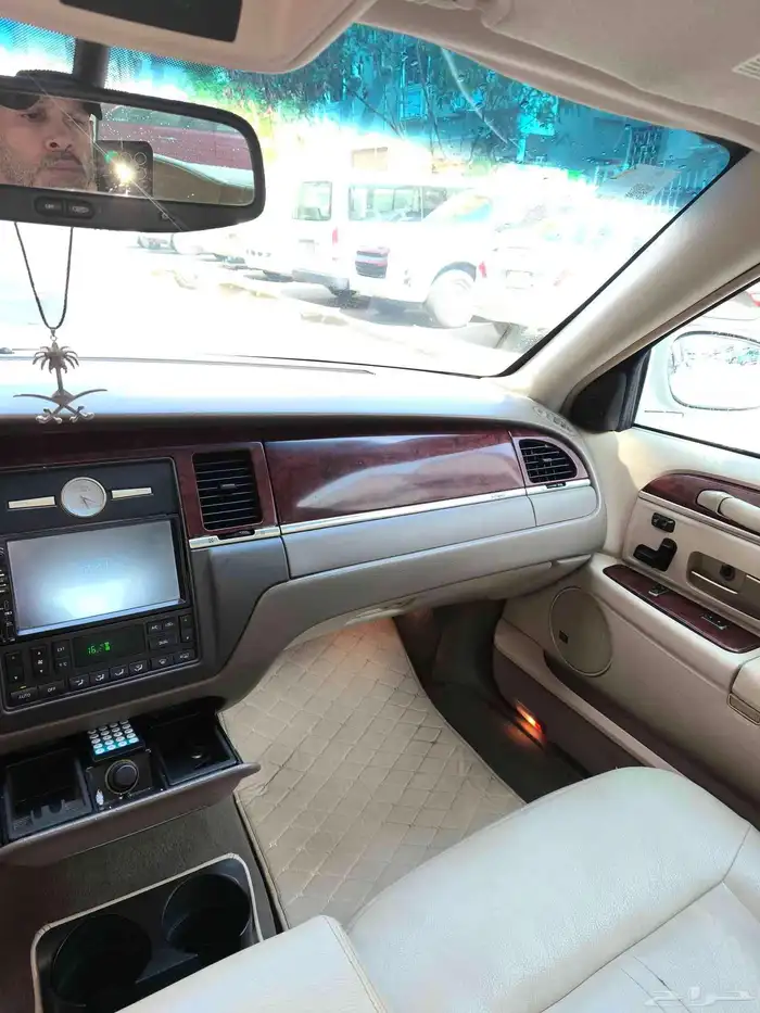 لنكون تاون كار 7