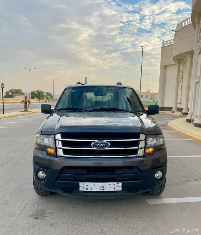 للبيع فورد اكسبيدشن طويل 2016 مالك اول بدون دبل 2