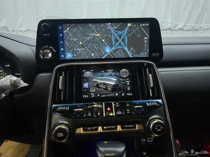 لكزس الساير 2024 8