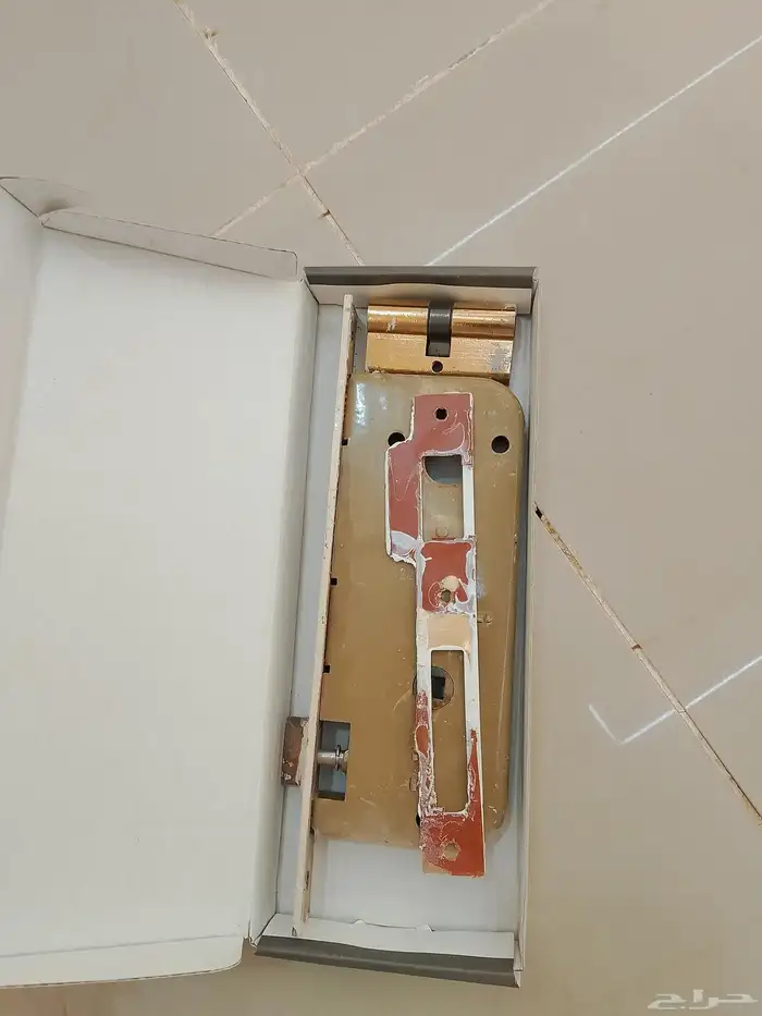 مستلزمات أبواب خشب   حديد 0