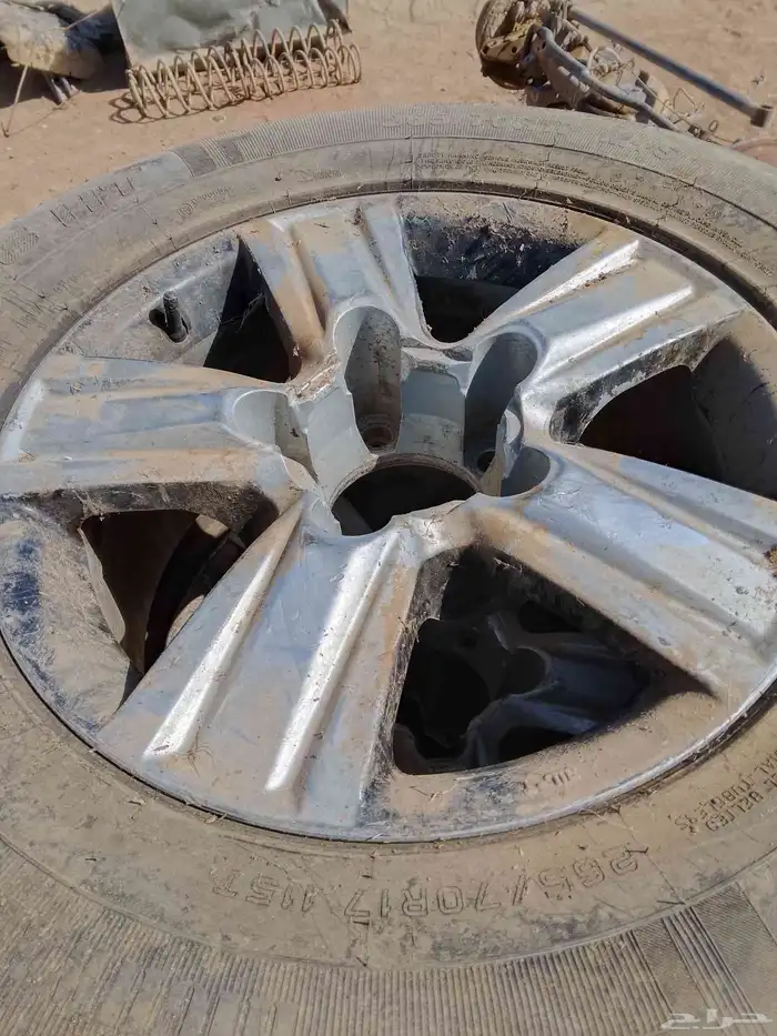 كفرات جيب لاندكروزر مع الجنوط 4