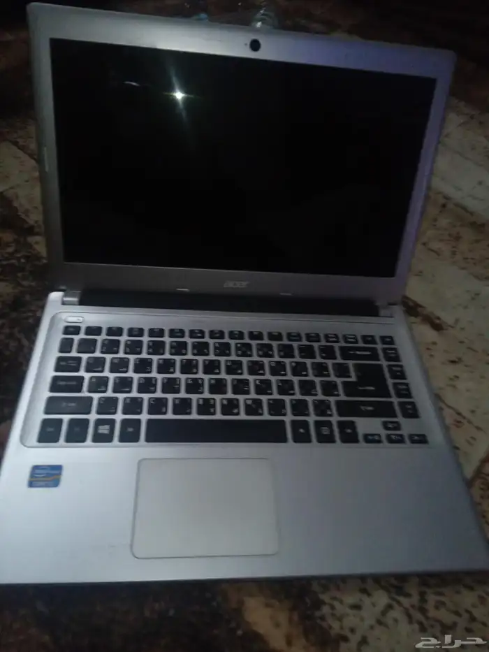 جيهاز محمول لابتوب أيسر حله ممتازه معه شاحن وشنطه 1