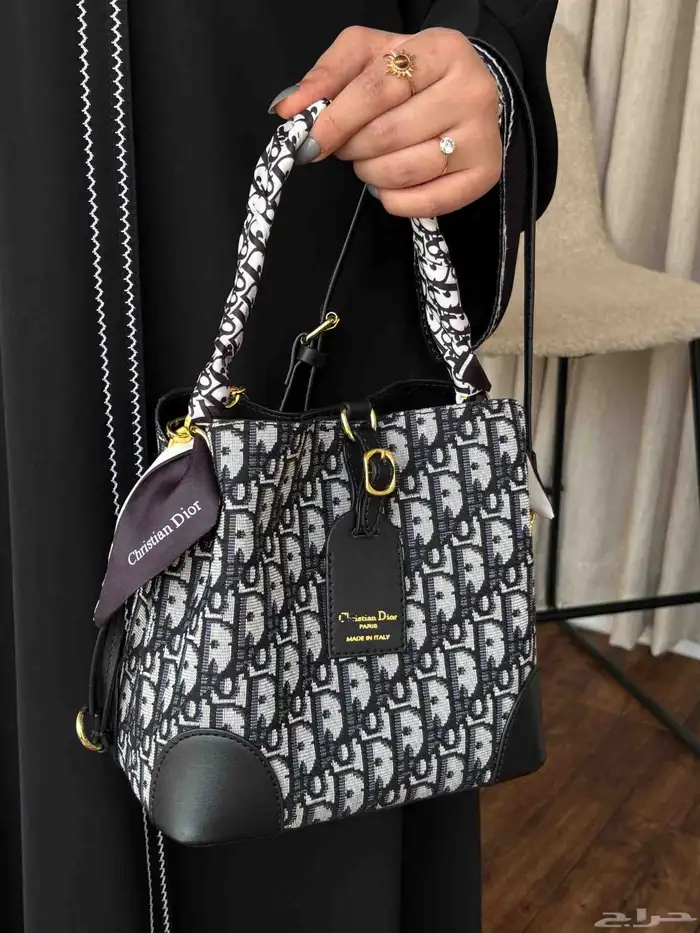 شنط كرستانديور مست)(شنل وبرادا. مستر شد بلد جلد ناعم وخفي 2