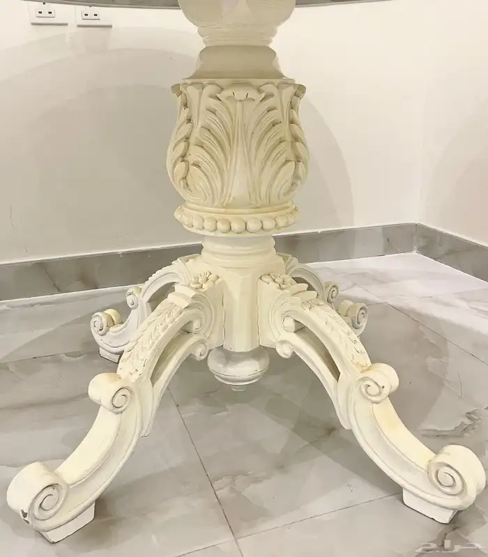 طاولة طعام فاخرة للبيع 2