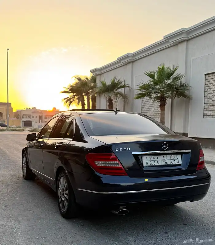 للبيع مرسيدس c200 2012 ممشى قلييل 2