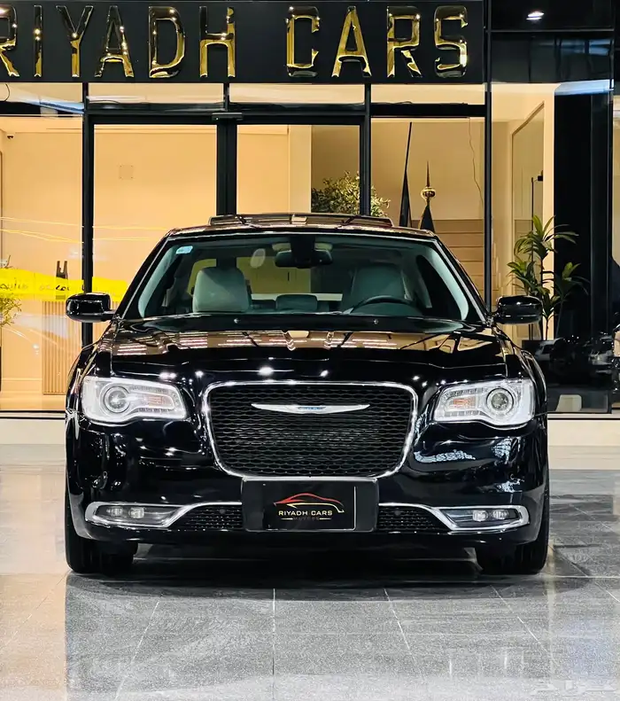 كرايزلر 2016 V6 ( بحالة ممتازة ) 1