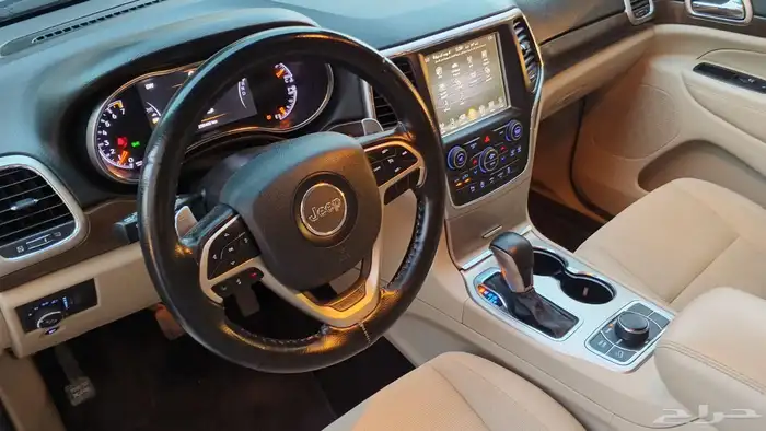 جراند شيروكي 2017 نظيف جدا 7