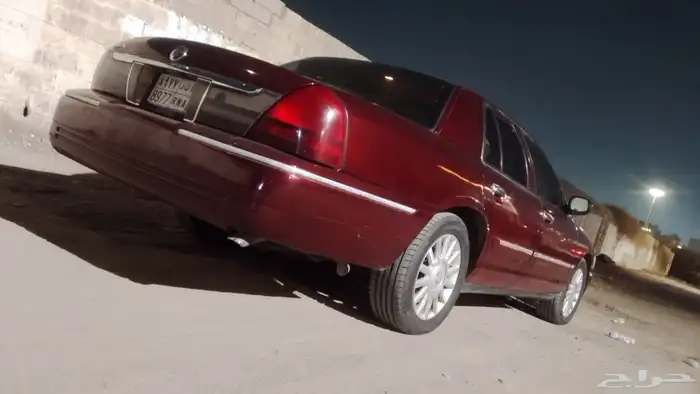 للبيع فورد جراند ماركيز 2008 6