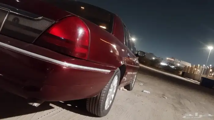 للبيع فورد جراند ماركيز 2008 4