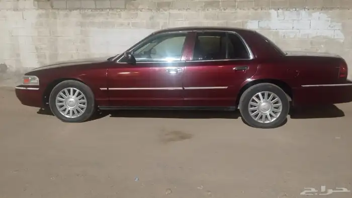 للبيع فورد جراند ماركيز 2008 8