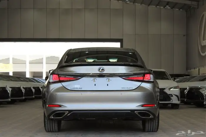 لكزس - ES350 F Sport - خليجي - 2025 - فل كامل 3
