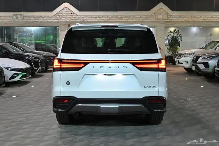 ليكزس 2024 LX600 4