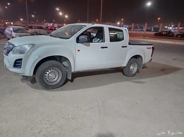 ايسوزو ديماكس غمارتين دبل 2020 للبيع السريع 3