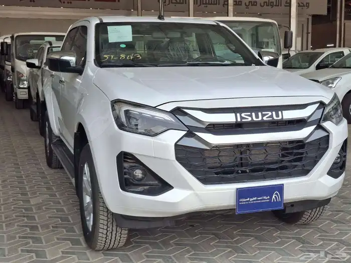 ايسوزو ديماكس ls 2025 3