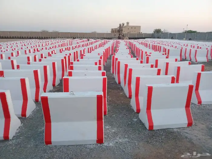 حواجز خرسانيه قواعد اناره زينة حدائق مناهيل 7