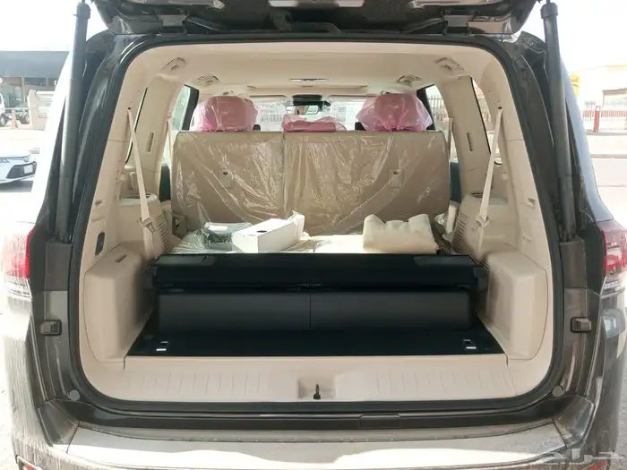 تويوتا لاند كروزر جكسار VX هايبرد 7