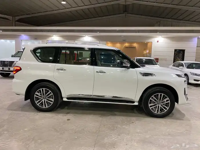 للبيع باترول 2021 سعودي SE2 5