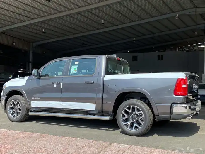 دودج رام 1500 لارامي موديل 2025 كاش وتقسيط اقل سعر 7