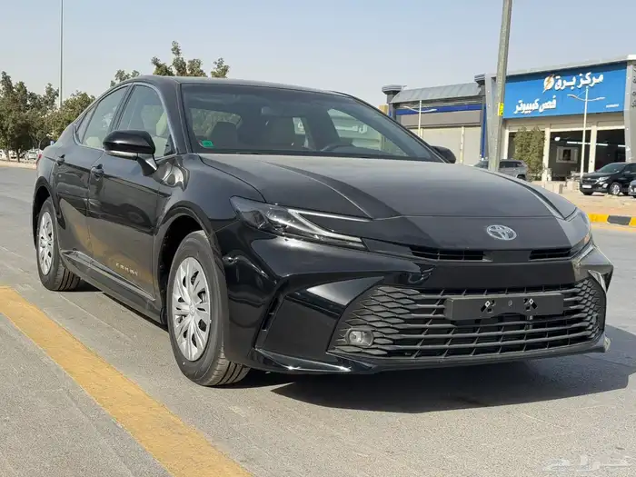 كامري E طيس كويتي 2025 أسود بالكاش والاقصاد 2