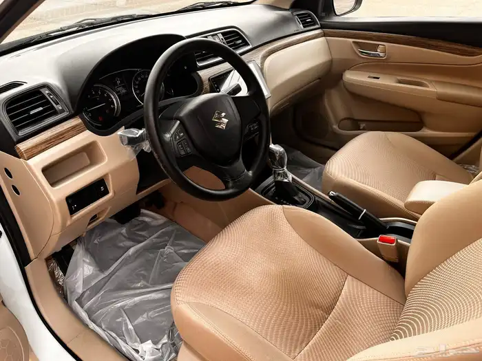 سوزوكي سياز 2024 GL _ شبه جديده 6