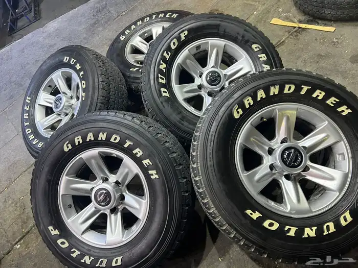 جنوط فتك صيني مع كفرات دنلوب وكاله مقاس 275 70 16 9