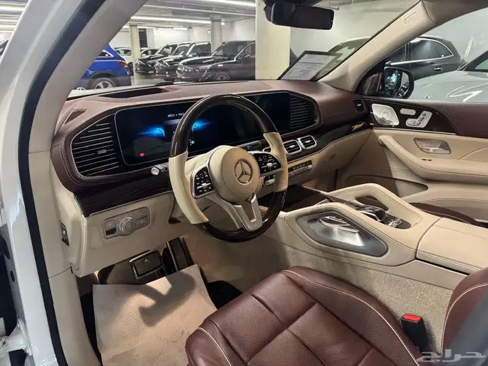 للبيع مرسيدس GLC600 مايباخ موديل 2023 وارد كندا 11