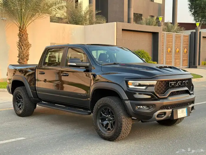 دودج رام TRX 2022 - سعودي بترومين - 702 حصان 2