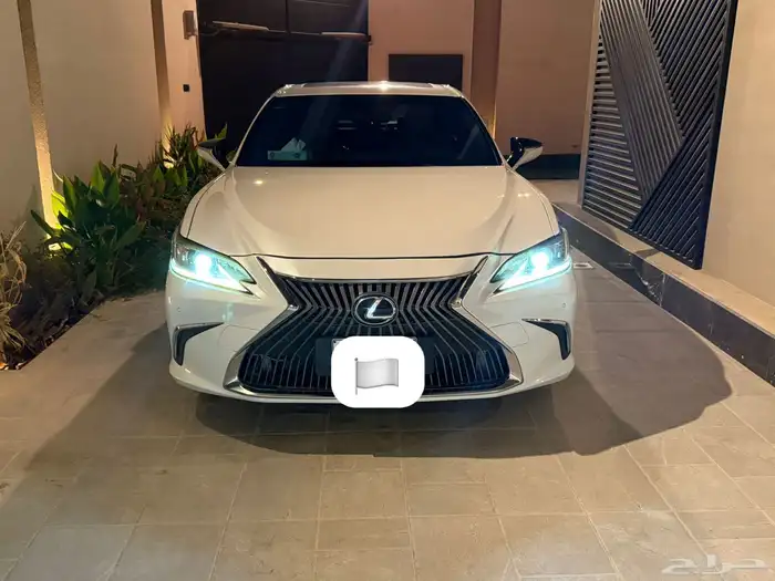 لكزس 2021 نظيف وممشى قليل 5