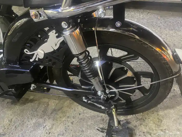 اسكوتر على شكل دباب نظيف جدا 3