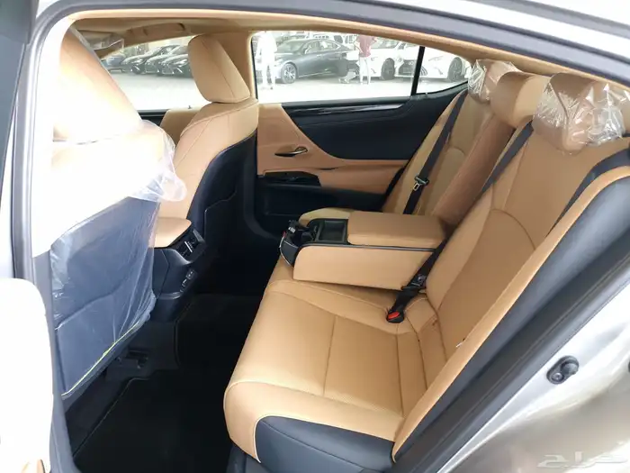 لكزس ES350 فئة CA الساير 2025 (197900) شامل الضريبة 4