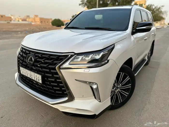 لكزس LX 570 سبورت موديل 2021 15