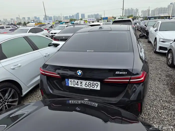 بي أم دبيلو M 5