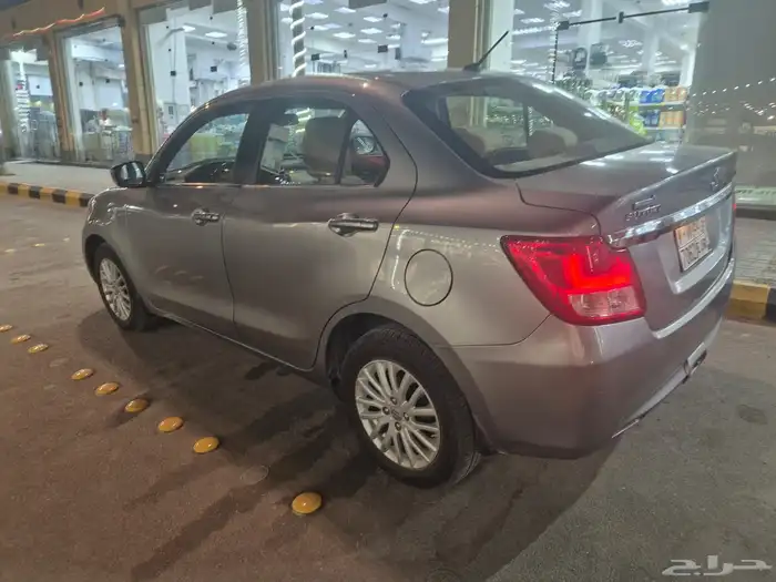 للبيع ديزاير 2023 4