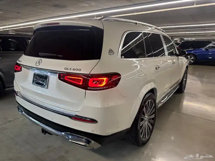 للبيع مرسيدس GLC600 مايباخ موديل 2023 وارد كندا 2