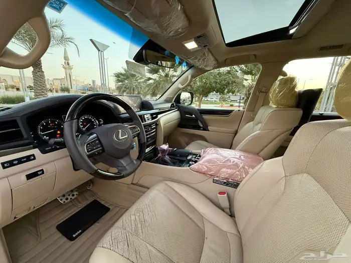جيب لكزس LX570 فل كامل 2019 سعودي 38