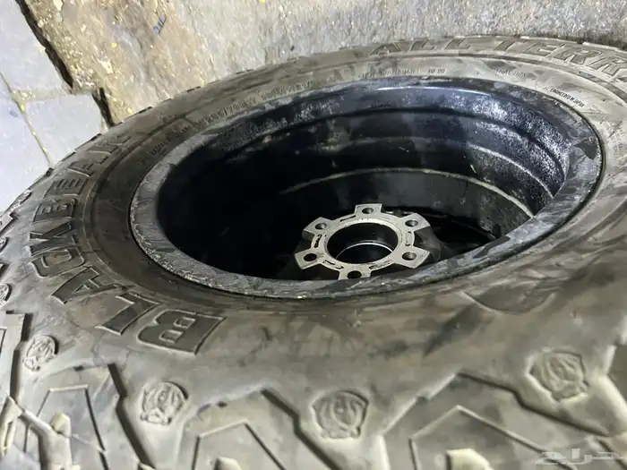 جنوط ميثود فرد f150 6 مسمارمع كفرات بلاك بير مقاس 285 70 17 7