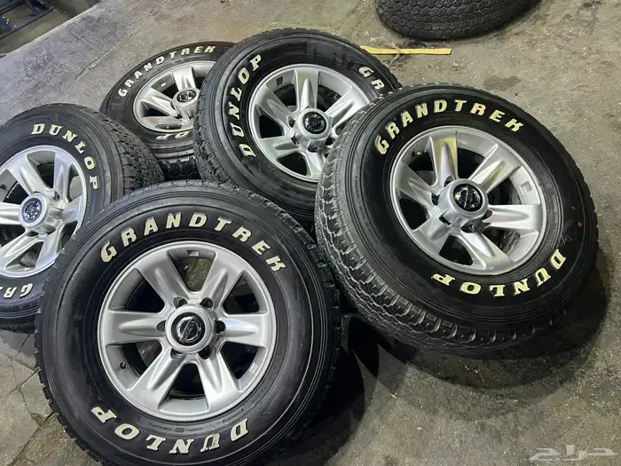 جنوط فتك صيني مع كفرات دنلوب وكاله مقاس 275 70 16 13